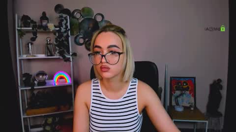 your bunny12 online show from 03/18/26, 06:49