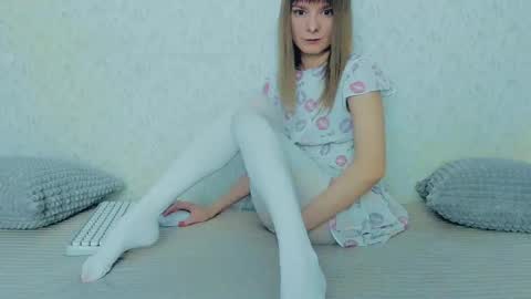 Lily online show from 02/23/25, 10:28