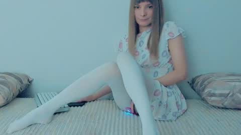 Lily online show from 09/12/25, 09:42