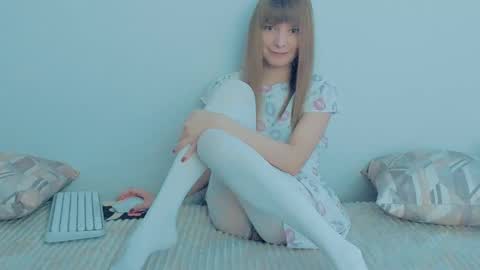 Lily online show from 10/11/25, 05:28