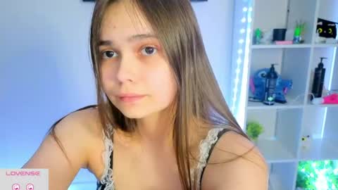 Snapshot of your_casual_vibes chatting on 06/01/26, 05:25 Julia Next stream online show from 06/01/26, 05:25