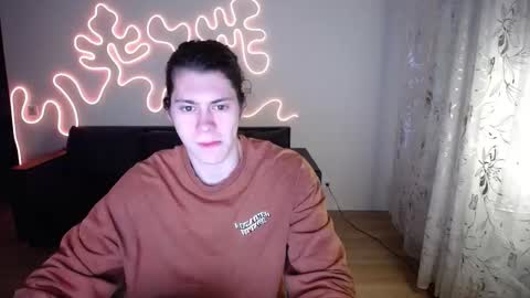 Snapshot of your_cute_friend chatting on 02/17/26, 04:57 Fansly online show from 02/17/26, 04:57