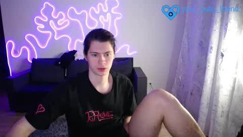 Snapshot of your_cute_friend chatting on 02/20/26, 07:14 Fansly online show from 02/20/26, 07:14