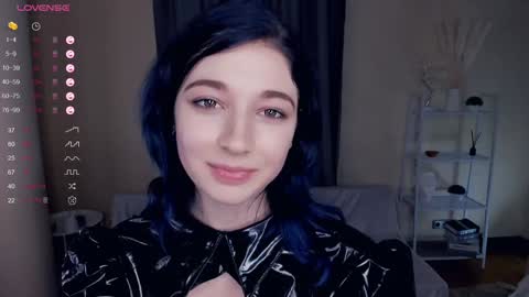 Lina online show from 01/15/25, 09:13