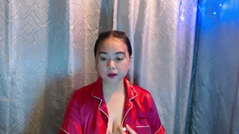 Snapshot of your_diane chatting on 02/17/25, 08:58 Diane online show from 02/17/25, 08:58