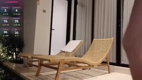 Snapshot of your_dream_alice chatting on 10/07/25, 12:46 Alice online show from 10/07/25, 12:46