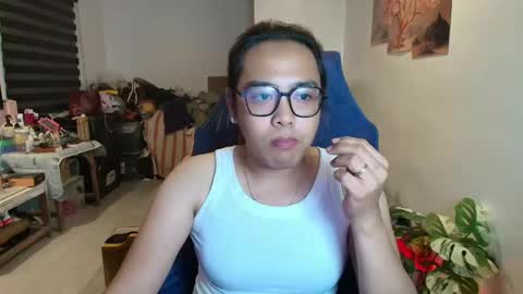 your_dreamgirlxxx69 online show from 05/08/26, 01:16