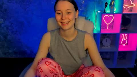 Ella online show from 04/27/26, 01:31