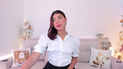 Snapshot of your_favorite_doll_ chatting on 12/15/24, 06:15 Eliza online show from 12/15/24, 06:15