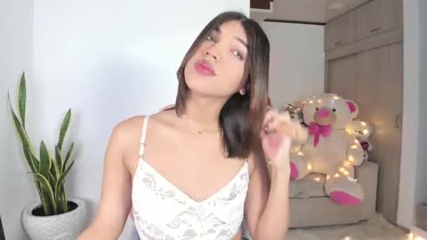 Snapshot of your_favorite_doll_ chatting on 09/29/25, 02:49 Eliza online show from 09/29/25, 02:49