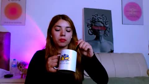 Snapshot of your_girl_of_dream chatting on 05/08/26, 07:52 your_girl_of_dream online show from 05/08/26, 07:52