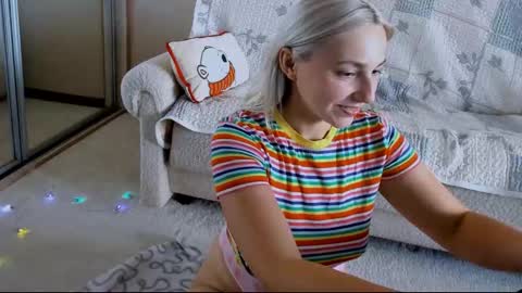 Cora online show from 09/26/25, 07:56