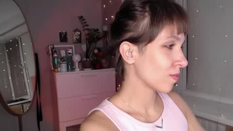 Alex and Kris long hair online show from 10/08/25, 06:38