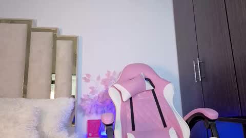 Isa online show from 02/13/26, 10:06