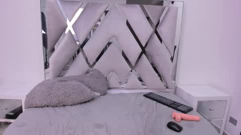 your_lady_milf online show from 03/06/25, 03:45