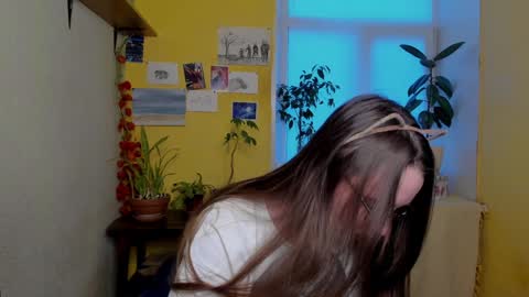 Leslie online show from 12/30/24, 12:31