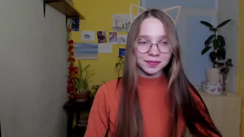 Leslie online show from 01/03/25, 03:44