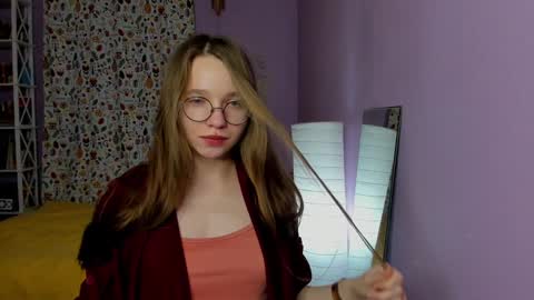 Leslie online show from 01/23/25, 01:13