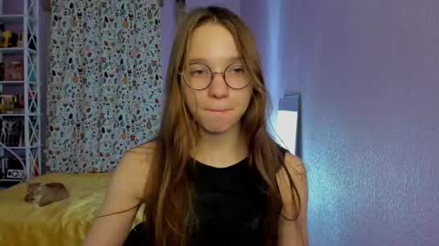 Leslie online show from 02/24/25, 04:26