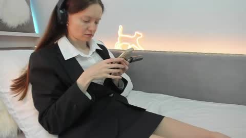 Your Librarian online show from 06/02/26, 09:33