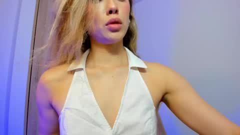 your_little_ online show from 02/18/25, 01:11