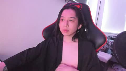 Snapshot of your_little_twink chatting on 05/04/26, 06:20 Han online show from 05/04/26, 06:20