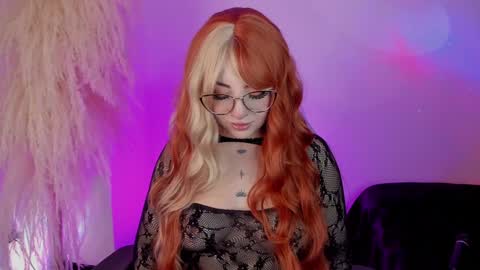 Snapshot of your_littlepervert_ chatting on 01/21/25, 08:08 Cami independent model online show from 01/21/25, 08:08