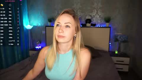 Snapshot of your_marimary chatting on 11/07/25, 09:37 Mary online show from 11/07/25, 09:37