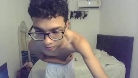 your_master7 online show from 05/06/26, 04:19