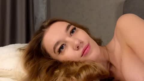 Jessica Loyd online show from 01/05/25, 11:48