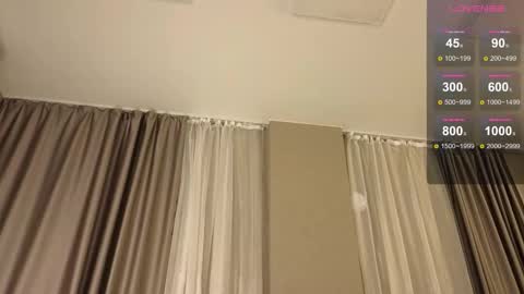 Jessica Loyd online show from 10/23/25, 02:22