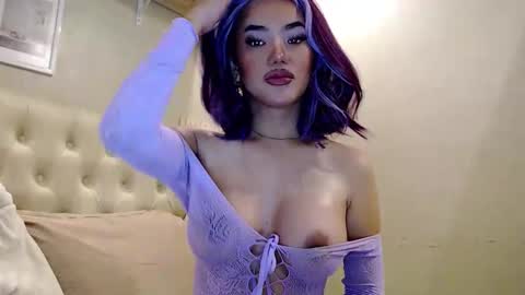 Snapshot of your_pov chatting on 04/25/26, 07:22 Lena online show from 04/25/26, 07:22
