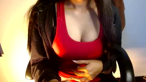 Your Priya01 online show from 01/02/25, 10:16