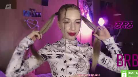 Alice  online show from 02/03/25, 03:09