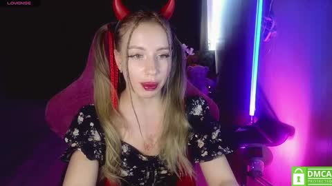 Alice  online show from 03/12/25, 03:13