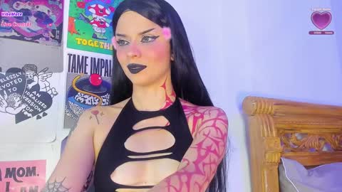 Snapshot of your_rosenrot chatting on 01/17/25, 01:47 Daniela  Help me reach 100 likes online show from 01/17/25, 01:47