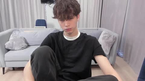 Snapshot of your_shy_guy chatting on 01/18/25, 07:04 your_shy_guy online show from 01/18/25, 07:04