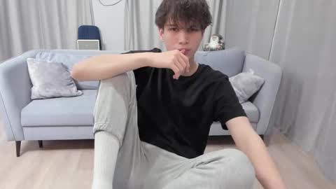 Snapshot of your_shy_guy chatting on 01/31/25, 06:25 your_shy_guy online show from 01/31/25, 06:25