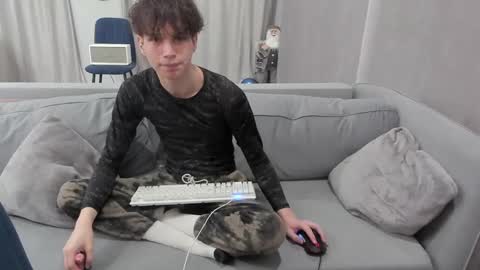 Snapshot of your_shy_guy chatting on 02/26/25, 07:05 your_shy_guy online show from 02/26/25, 07:05