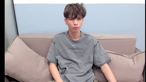 Snapshot of your_shy_guy chatting on 10/13/25, 02:33 your_shy_guy online show from 10/13/25, 02:33