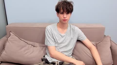 Snapshot of your_shy_guy chatting on 11/06/25, 05:30 your_shy_guy online show from 11/06/25, 05:30