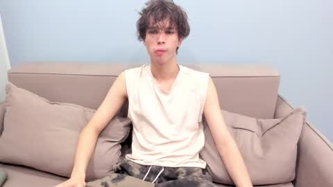 Snapshot of your_shy_guy chatting on 01/08/26, 07:27 your_shy_guy online show from 01/08/26, 07:27
