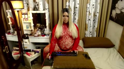 Snapshot of your_sissy_lyn chatting on 06/23/26, 11:03 your_sissy_lyn online show from 06/23/26, 11:03