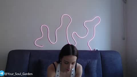 Snapshot of your_soul_garden chatting on 07/16/26, 11:11 Zoe online show from 07/16/26, 11:11