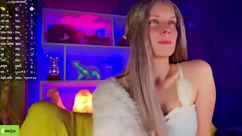 your_spring online show from 07/08/26, 12:48