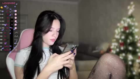 Mia  online show from 01/17/25, 05:41