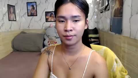Snapshot of your_twinkletoes18 chatting on 06/06/26, 04:55 your_twinkletoes18 online show from 06/06/26, 04:55