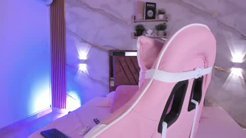 Salome online show from 02/16/26, 07:21