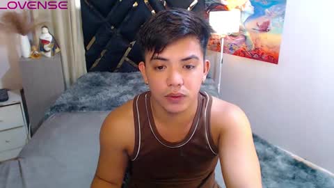 Snapshot of yourasian_bradley chatting on 10/06/25, 05:27 yourasian_bradley online show from 10/06/25, 05:27