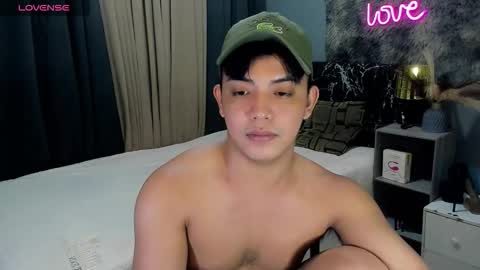 Snapshot of yourasian_bradley chatting on 11/26/25, 01:50 yourasian_bradley online show from 11/26/25, 01:50